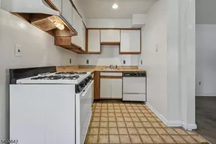 24 Franklin Pl, Summit, NJ 07901 - Photo 29