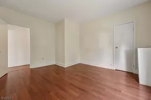 24 Franklin Pl, Summit, NJ 07901 - Photo 17