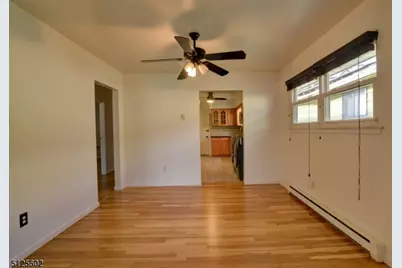 295 N Park St, East Orange, NJ 07017 - Photo 15