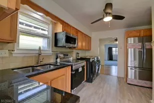 295 N Park St, East Orange, NJ 07017 - Photo 21