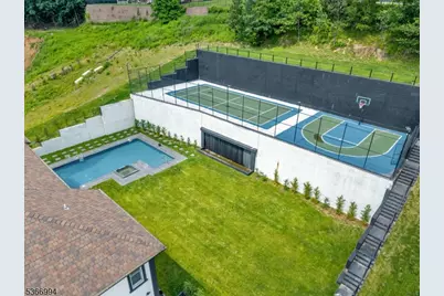 125 Hamilton Trl, Totowa, NJ 07512 - Photo 3