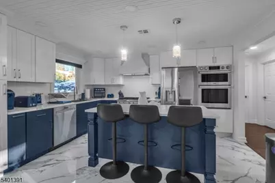 33 Highland Ave, Maplewood, NJ 07040 - Photo 9