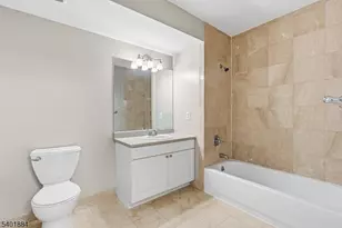 905 River Rd, Edgewater, NJ 07020 - Photo 7