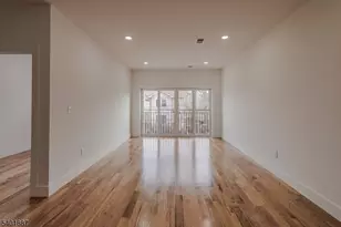 29 Kent St, Newark, NJ 07108 - Photo 11