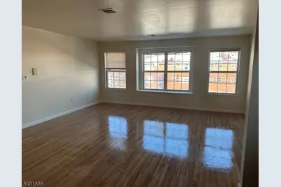 412 W Grand St, Elizabeth, NJ 07202 - Photo 3