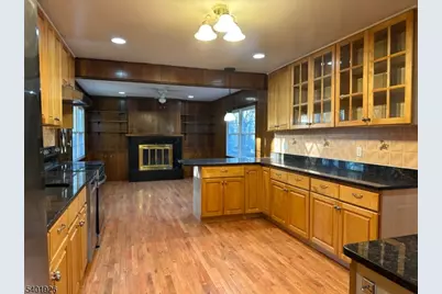 244 Olivia St, Ridgewood, NJ 07450 - Photo 9