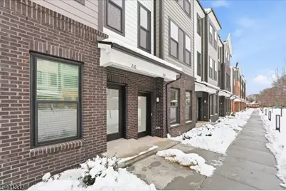 216 Jessie Pl, New Brunswick, NJ 08854 - Photo 13