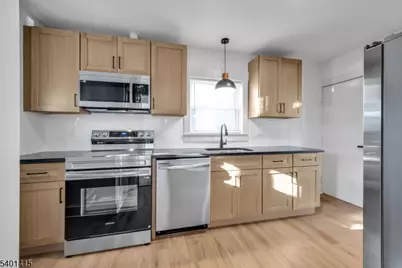 350 Bergen St, Plainfield, NJ 07063 - Photo 9
