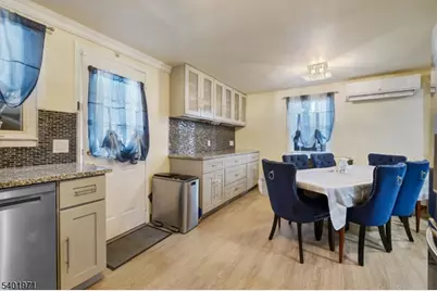 2611 N Wood Ave, Linden, NJ 07036 - Photo 11