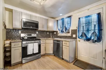 2611 N Wood Ave, Linden, NJ 07036 - Photo 9