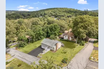 17 Center St, Hopatcong, NJ 07874 - Photo 1