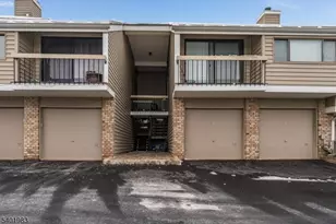 53 Overlook Dr, Union Township, NJ 08809 - Photo 1