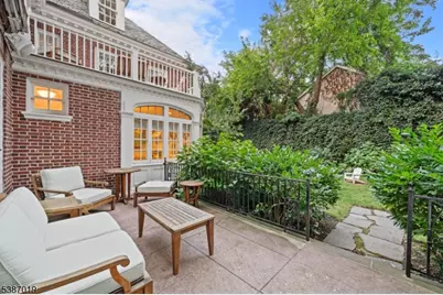 655 Lake St, Newark, NJ 07104 - Photo 43