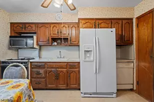 875 Rayhon Terrace, Rahway, NJ 07065 - Photo 7