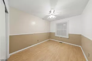 32 Rhea Run, Hampton Township, NJ 07860 - Photo 21