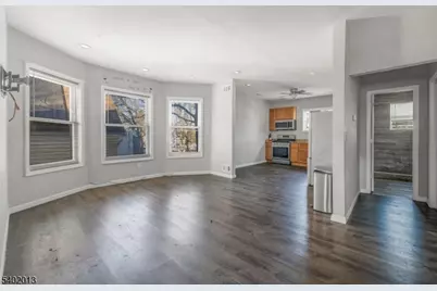 31 Homestead Park, Newark, NJ 07108 - Photo 13