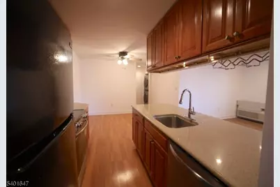 70 Eton Way, Franklin Township, NJ 08873 - Photo 7