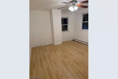 122 N 8th St, Hawthorne, NJ 07506 - Photo 13