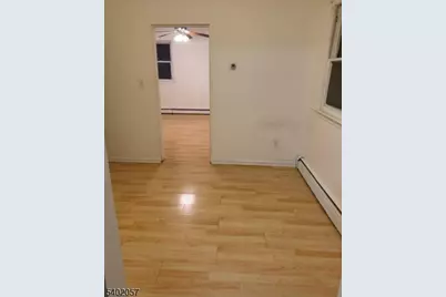 122 N 8th St, Hawthorne, NJ 07506 - Photo 9