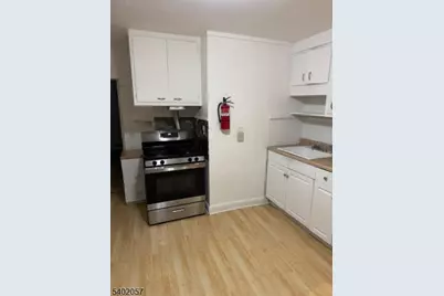 122 N 8th St, Hawthorne, NJ 07506 - Photo 5