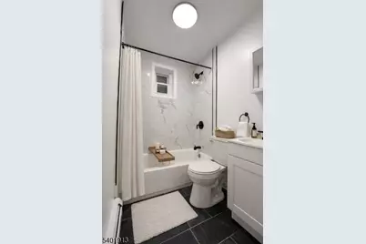 529 Elizabeth Ave 1st Fl, Elizabeth, NJ 07206 - Photo 7