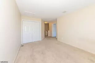 144 Stratford Dr, Nutley, NJ 07110 - Photo 15