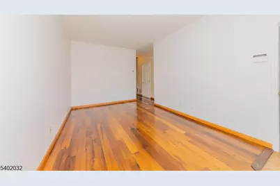 144 Stratford Dr #1045, Nutley, NJ 07110 - Photo 3