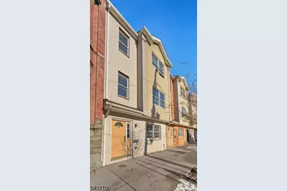 16 E Kinney St, Newark, NJ 07102 - Photo 1