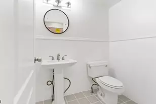 16 E Kinney St, Newark, NJ 07102 - Photo 9