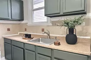 581 Walnut St, Elizabeth, NJ 07201 - Photo 5