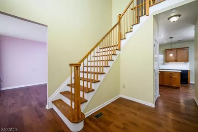 5 Clover Hills Dr, Franklin Township, NJ 08873 - Photo 3