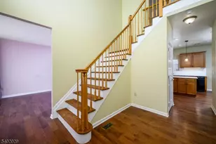 5 Clover Hills Dr, Franklin Township, NJ 08873 - Photo 3