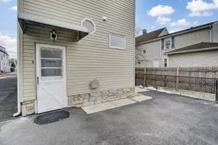 27 Honiss St, Belleville, NJ 07109 - Photo 3
