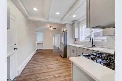 27 Honiss St, Belleville, NJ 07109 - Photo 11