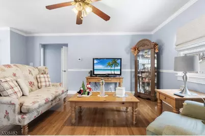 34 Northwestern Trl, Hopatcong, NJ 07843 - Photo 5