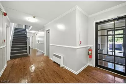 320 Claremont Ave Unit B12, Montclair, NJ 07042 - Photo 3