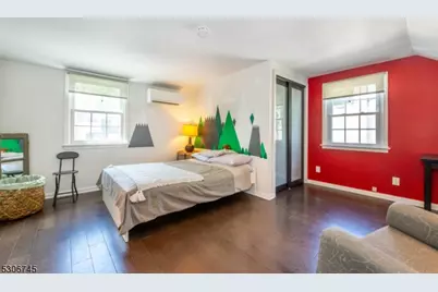 240 Princeton Ave, Rahway, NJ 07065 - Photo 17