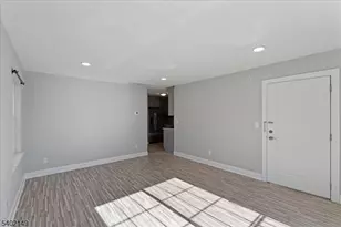 118 Oraton St, Newark, NJ 07104 - Photo 19