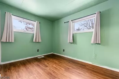 408 Stelko Ave, Lopatcong Township, NJ 08865 - Photo 11