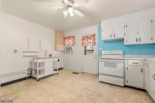 408 Stelko Ave, Lopatcong Township, NJ 08865 - Photo 9