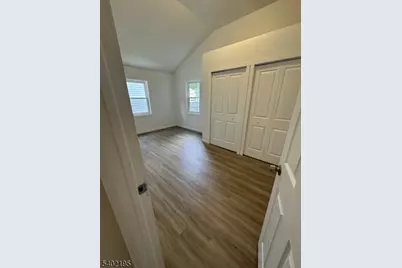 74 Bellevue Ave, Elmwood Park, NJ 07407 - Photo 13