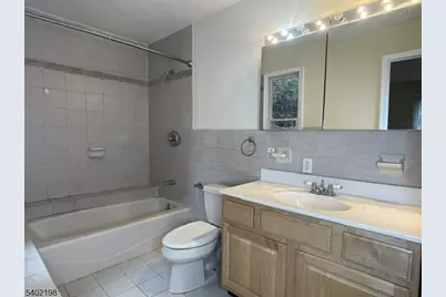 662 Undercliff Ave, Edgewater, NJ 07020 - Photo 17