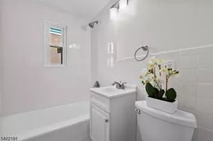 191 Midland Pl, Newark, NJ 07106 - Photo 17