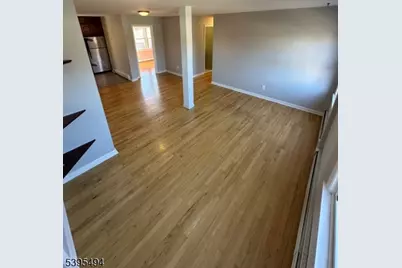 97 Walnut St, Montclair, NJ 07042 - Photo 3