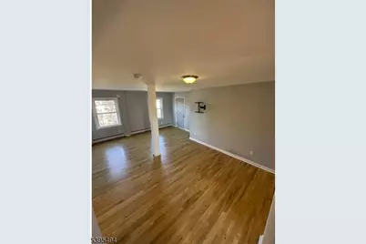 97 Walnut St, Montclair, NJ 07042 - Photo 5