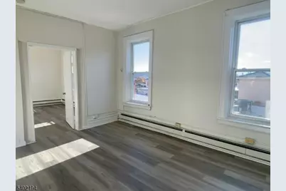 10 Hilliard Ave #4, Edgewater, NJ 07020 - Photo 11