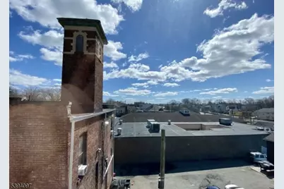 97 Walnut St #2B, Montclair, NJ 07042 - Photo 9