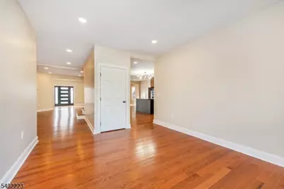 50 Grand Ave, Ridgefield, NJ 07660 - Photo 23