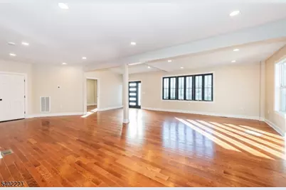 50 Grand Ave, Ridgefield, NJ 07660 - Photo 3