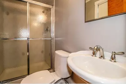 34 E Prescott Ave, Woodbridge Township, NJ 07067 - Photo 25